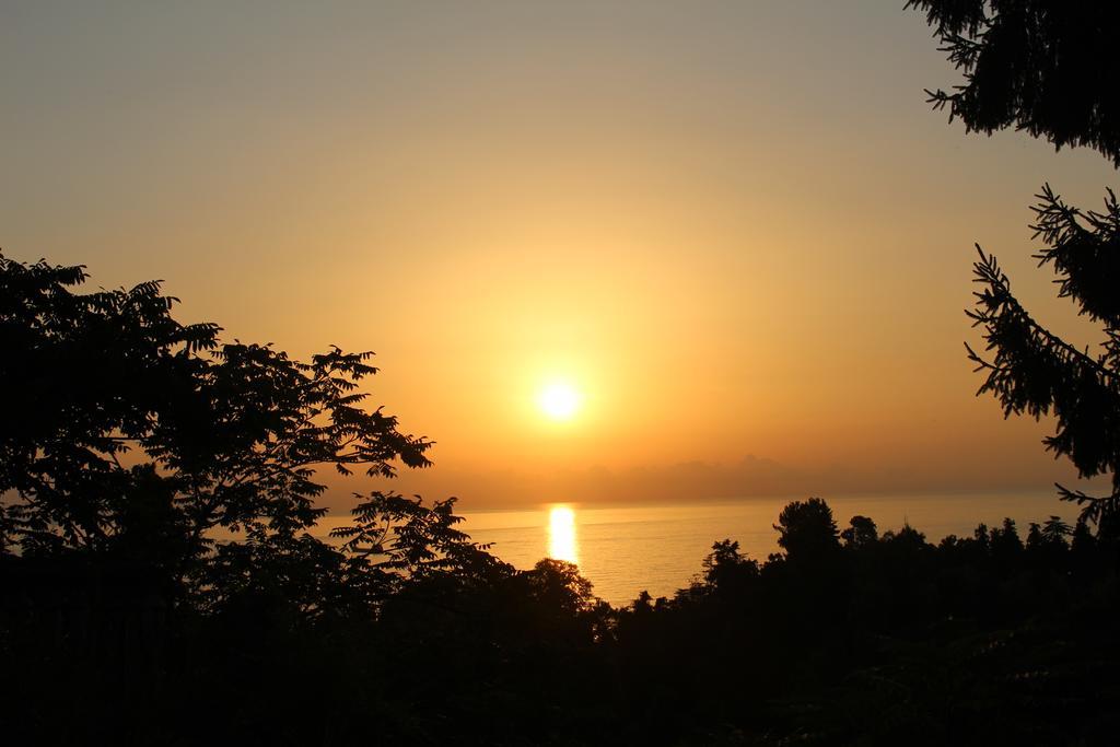 Holiday House Green Cape Batumi Hotel Mtsvane Konts'khi Exterior foto
